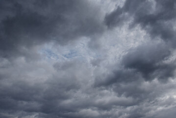 Obraz premium Central Kazakhstan. View of the gloomy dramatic sunset sky with dark clouds.