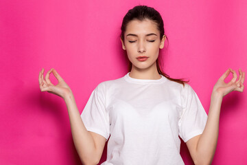 Young girl wearing casual style with sleeveless shirt relaxed