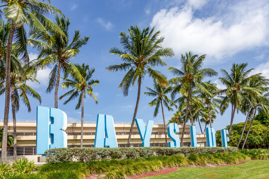 bayside area in downtown Miami