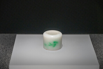 Qing Dynasty jade finger