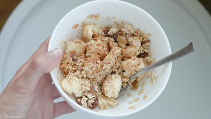 Vegan oatmeal with banana and cinnamon for healthy morning routine