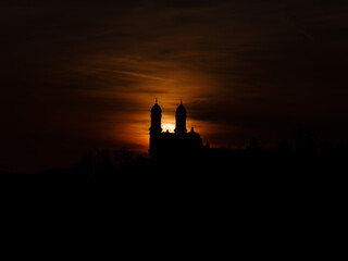  Silhouette der Wallfahrtskirche Ellwangen bei Sonnenuntergang