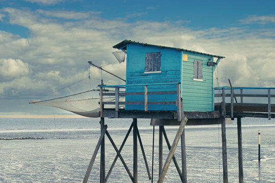 cabane de p&eacute;cheur dans l'estuaire de la Gironde