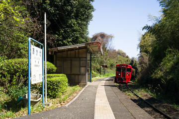 三角線の赤瀬駅