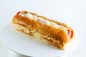 catalog of hot dogs, different varieties with potato bread, meat and vegan, with lettuce, tomato, bacon, cucumbers, cheddar cheese, caramelized onions American style.