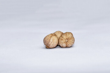 Cardamom (Elettaria cardamomum) Cardamom is a spice for food additives and as an ingredient in traditional herbal medicine, Amomum compactum