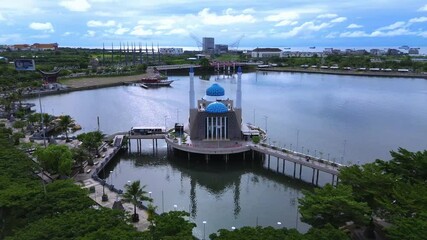 Amirul Mukminin Mosque: Spiritual Beauty Meets Modern Eid Designs