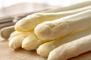 Dutch farmers high quality products, washed and peeled fresh white asparagus, seasonal vegetarian food