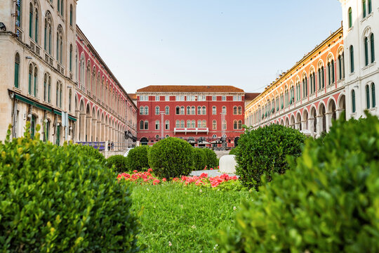 Split square