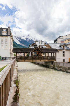 Chamonix Bridge vertical