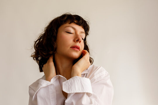 Elegant poses in soft light