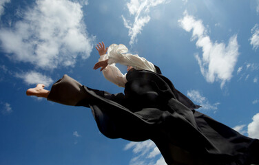 Move in the black and white