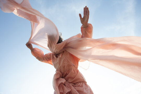 Dance in pink in the daylight 