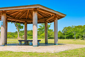 公園 休憩所 休憩 ベンチ 芝生 木製 Park Rest area Rest bench Lawn Wooden