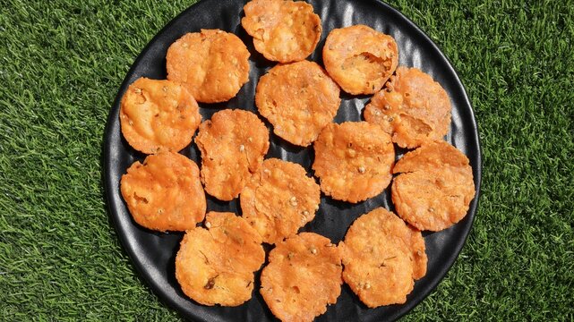 Crispy South Indian tea time snacks item, made in Kerala, Andhra Pradesh, Telangana, Karnataka. South Indian crackers 