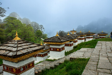 108 memorial Stupas Druk Wangyal Chortens - Dochula Pass Bhutan