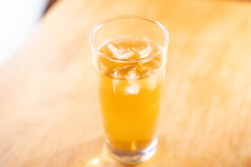 冷たいお茶