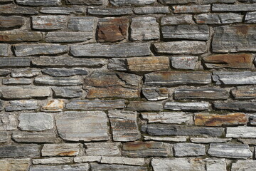 Natursteinmauer 1517765103 Gneis