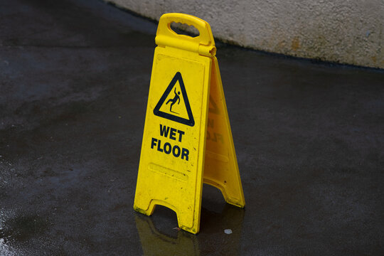 wet floor caution sign
