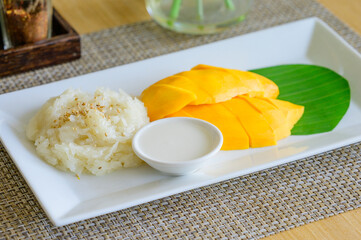 Traditional Thai Mango Sticky Rice Dessert with Coconut Milk