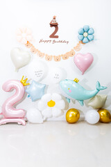Birthday Balloon Backdrop Birthday Party Decoration,Photo zone on white background with colorful air gel balloons and wooden bench with heart for taking pictures of children, Birthday Part zone