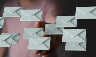 Digital inbox overflowing? See how to manage multiple emails efficiently.