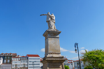 Fototapeta premium Die kleine Stadt Betanzos in Spanien