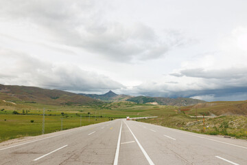 road to the mountains