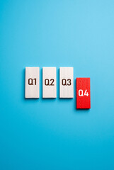 Failure of indicators in the 4th quarter 4Q. Unmet targets and business instability. Financial shortfalls, missed projections, or economic slowdown at the end of the fiscal year.