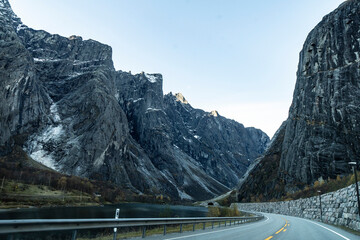 road to the mountains