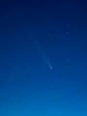 Comet in the sky © Younes