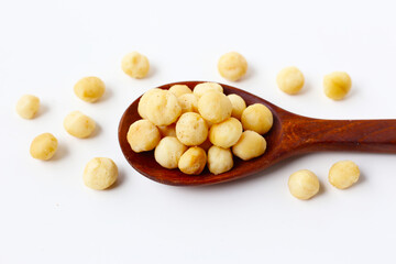 Deliciously salted roasted macadamia nuts