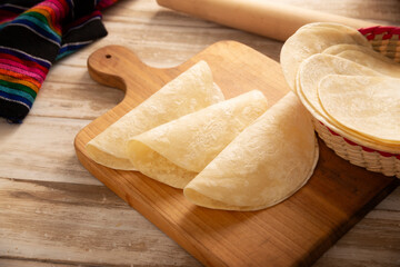 Tortillas de Harina, also called wheat tortilla, is a flat bread made with wheat flour and lard or butter, without yeast, and widely consumed daily in Mexico, especially in the north of the country.