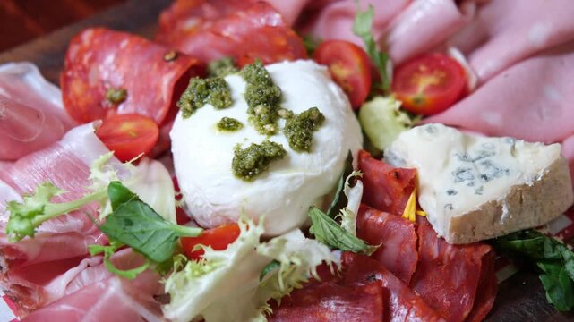 ensalada de tomate y queso 