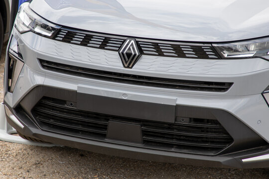 Renault Langarmshirt Mit Farbblock-Logo - Offiziell Lizenziert