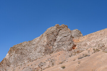 Fototapeta premium (Pkt) Kaibab Formation and Toroweap Formation, limestone or dolostone. Valley of Fire Road (Valley of Fire Highway), Clark County, Nevada geology. Fee Station, Valley of Fire State Park 