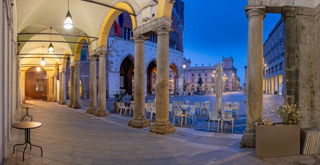 Piacenza - The square Piazza Cavalli at dusk
