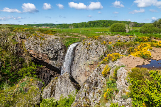 the D&eacute;roc waterfall, in the Aubrac region