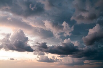 Fototapeta premium Dramatic Sky with Cumulus Clouds at Sunset