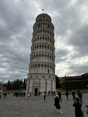 leaning tower of pisa