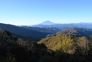 Fototapeta premium Climbing Mount Daibosatsurei, Yamanashi, Japan
