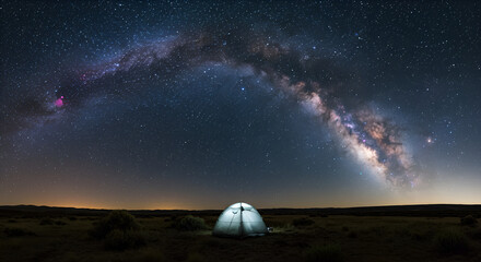 Obraz premium Milky Way over campsite