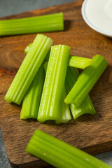 Green Raw Organic Celery Sticks