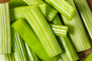 Green Raw Organic Celery Sticks