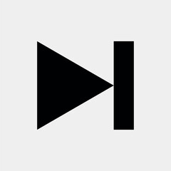 black and white music pause iccon