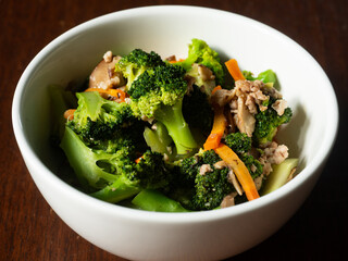 stir fried broccoli with carrot, mushroom and pork meat