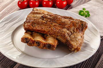 Steamed pork ribs with spices