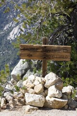 saddle junction wooden sign on Tahquitz peak hike in Idyllwild San Jacinto mountains california