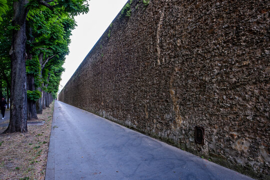 vue de la prison de la Sant&eacute; &agrave; Paris en France