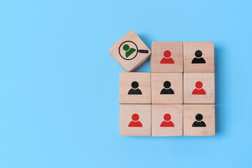 Plakat For buyer persona and target customer concept. Customer psychology profile ,characteristics. Personalized marketing and customer analysis. Wooden cube blocks with buyer persona icons